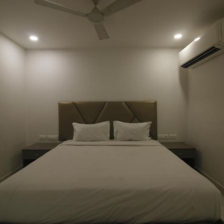Hotel Ssr Grand Hyderabad Ngoại thất bức ảnh