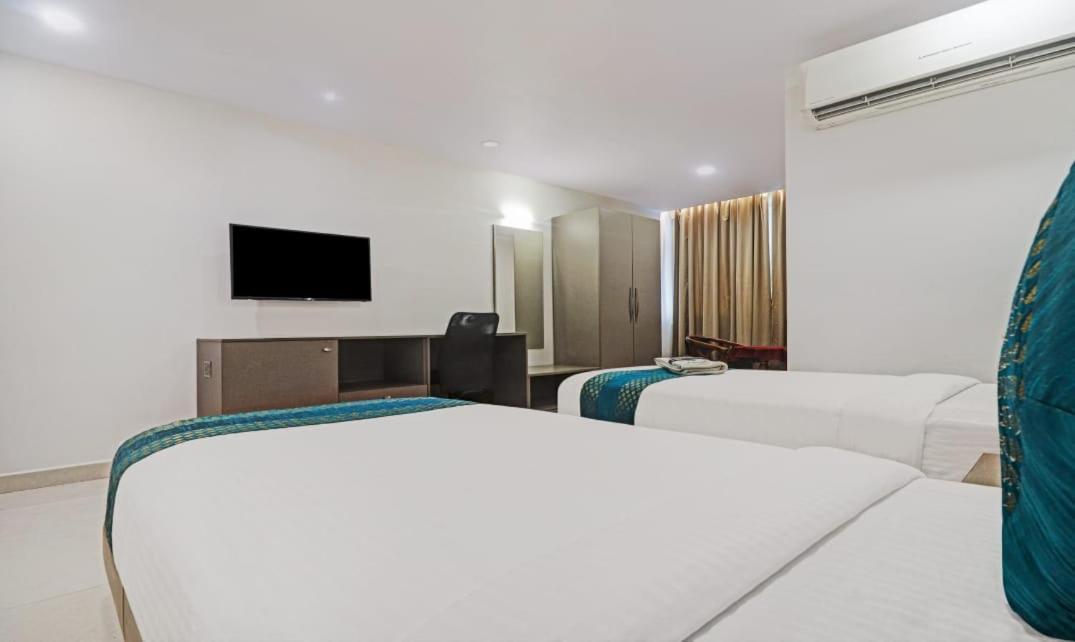 Hotel Ssr Grand Hyderabad Ngoại thất bức ảnh