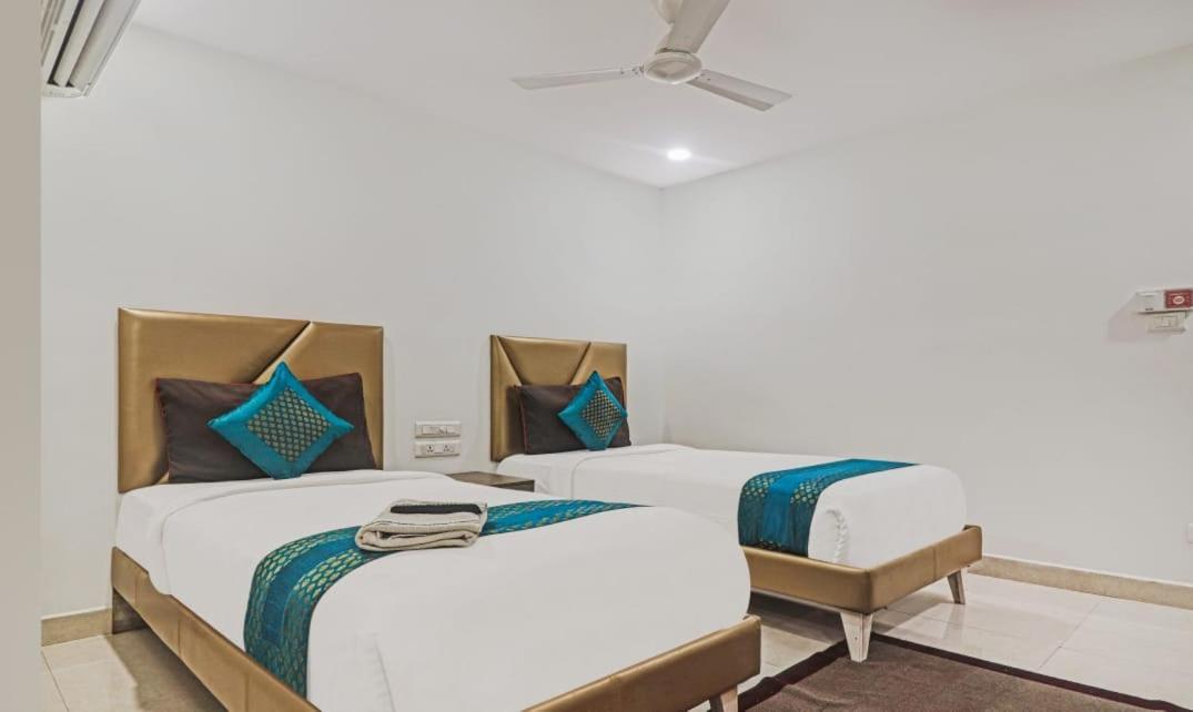 Hotel Ssr Grand Hyderabad Ngoại thất bức ảnh