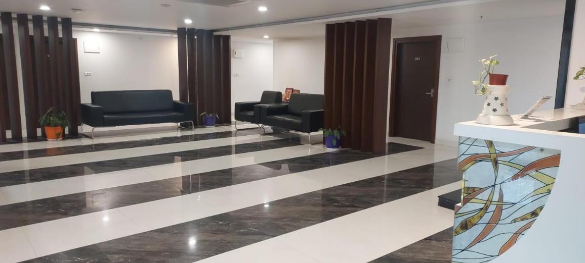 Hotel Ssr Grand Hyderabad Ngoại thất bức ảnh