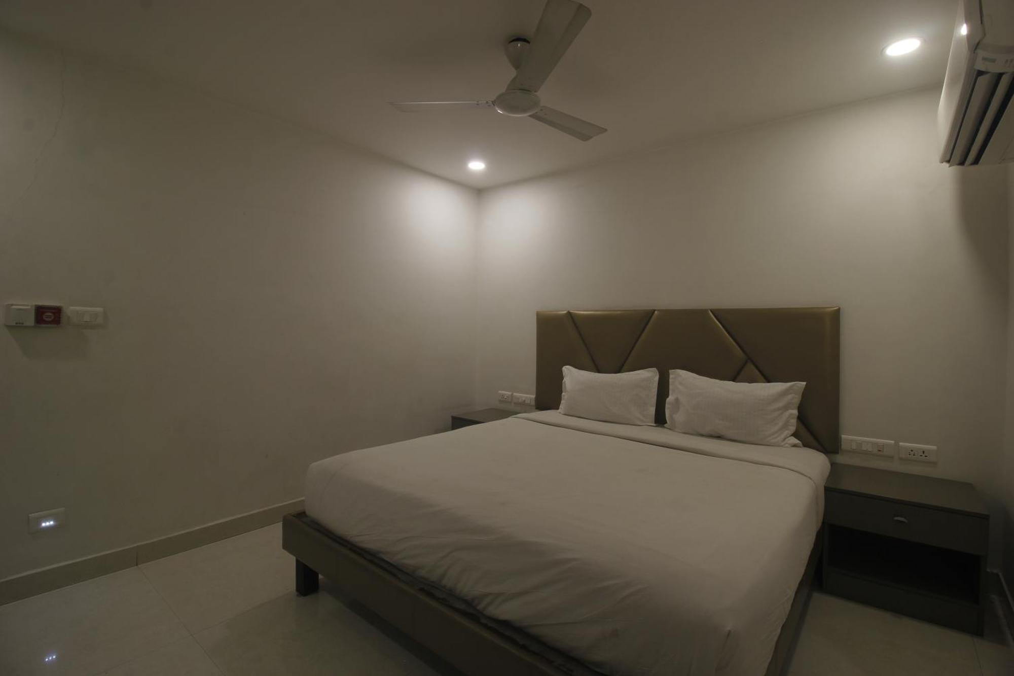 Hotel Ssr Grand Hyderabad Ngoại thất bức ảnh