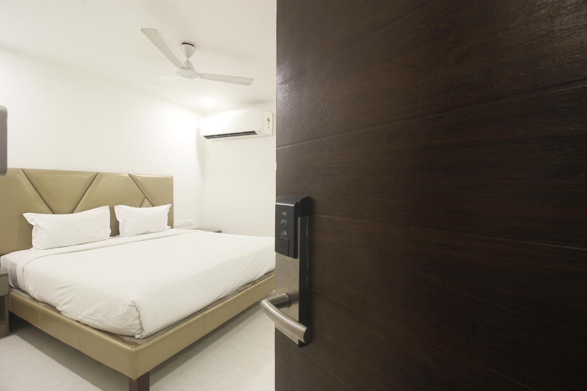 Hotel Ssr Grand Hyderabad Ngoại thất bức ảnh