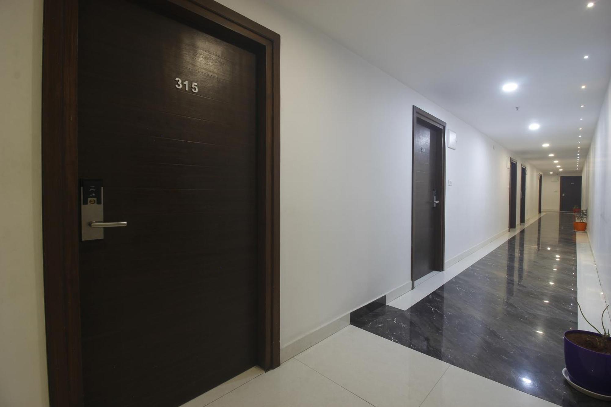 Hotel Ssr Grand Hyderabad Ngoại thất bức ảnh