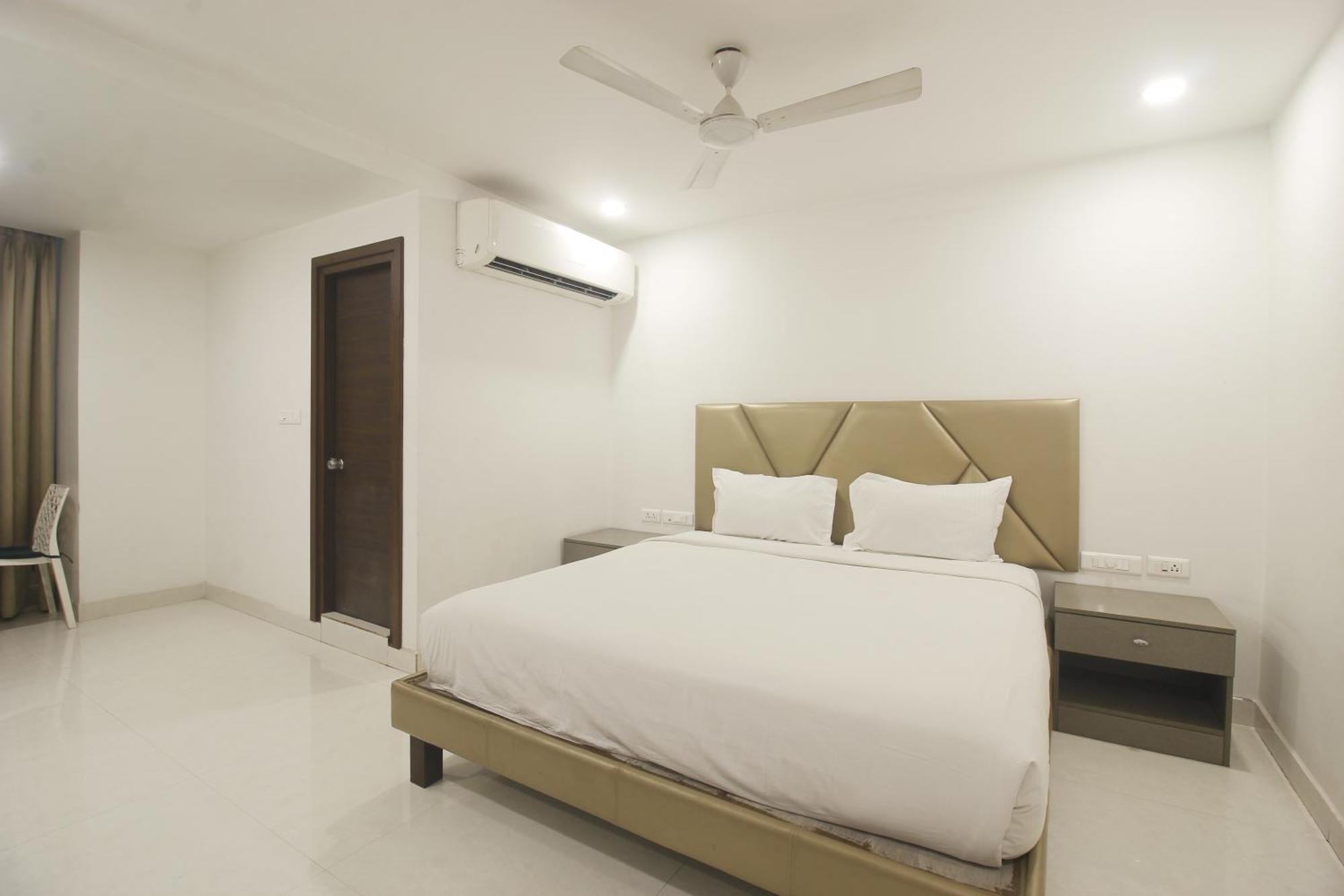 Hotel Ssr Grand Hyderabad Ngoại thất bức ảnh