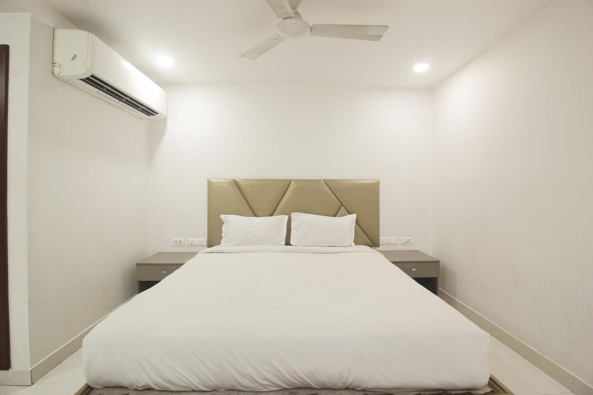 Hotel Ssr Grand Hyderabad Ngoại thất bức ảnh